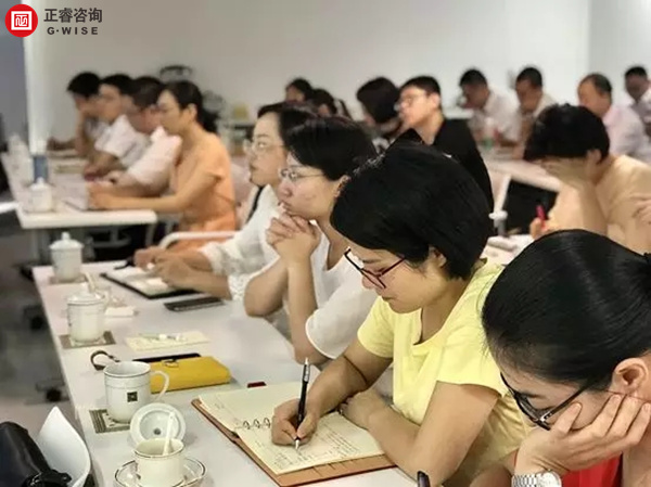 正睿商學(xué)院《贏在中層》公開課在廣州圓滿舉辦！