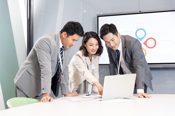 精益人才發(fā)展：培養(yǎng)專業(yè)人才，推動(dòng)企業(yè)持續(xù)發(fā)展