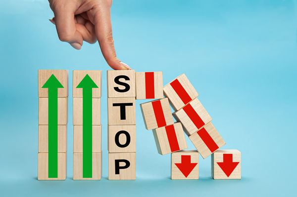 智能決策：利用數(shù)據(jù)驅(qū)動策略，提升企業(yè)管理效能