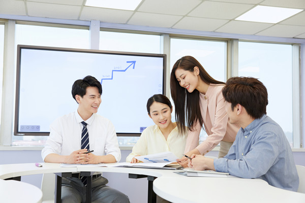目標(biāo)引領(lǐng)：制定明確目標(biāo)，提升企業(yè)執(zhí)行力