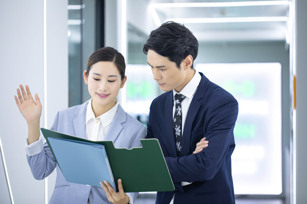 科學(xué)薪酬體系：激勵(lì)員工，提升績(jī)效的關(guān)鍵策略
