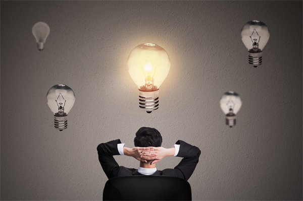 創(chuàng)新企業(yè)管理思維，激發(fā)員工潛能，推動(dòng)企業(yè)騰飛