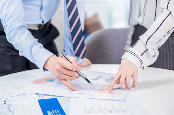 薪酬管理與員工績效評估聯(lián)動，實現(xiàn)企業(yè)員工共同成長