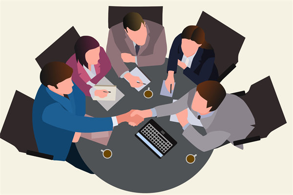 在企業(yè)管理中，專權式和民主式管理各有哪些優(yōu)缺點？