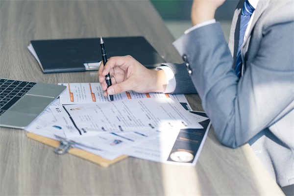 企業(yè)在招聘過程中，如何確保公平性與多樣性并存？