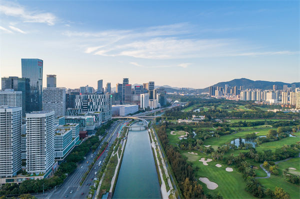 深圳精益生產(chǎn)咨詢公司如何幫助企業(yè)實現(xiàn)生產(chǎn)流程優(yōu)化？