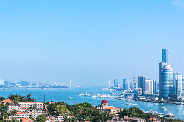 廈門營銷咨詢公司如何為企業(yè)定制精準(zhǔn)營銷策略？