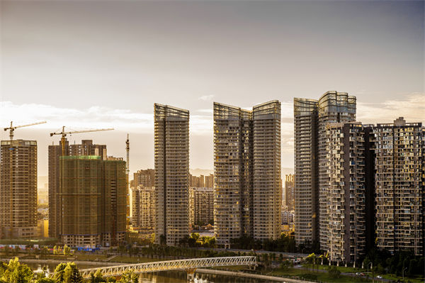 北上廣深樓市集體回暖，對(duì)制造型企業(yè)有何啟示？